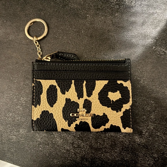 Coach Card Holder - Picture 1 of 2